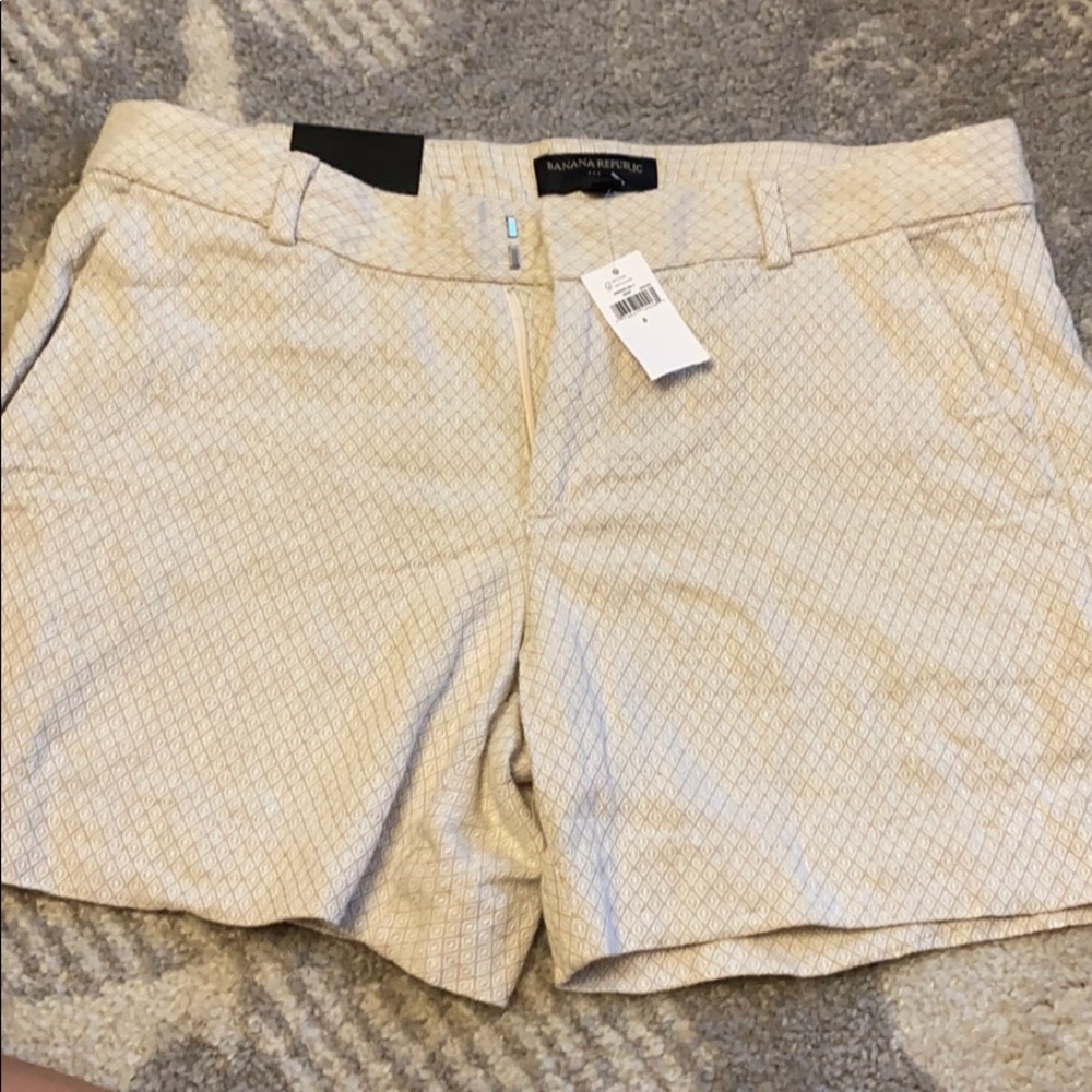 Banana Republic - Linen Blend Shorts